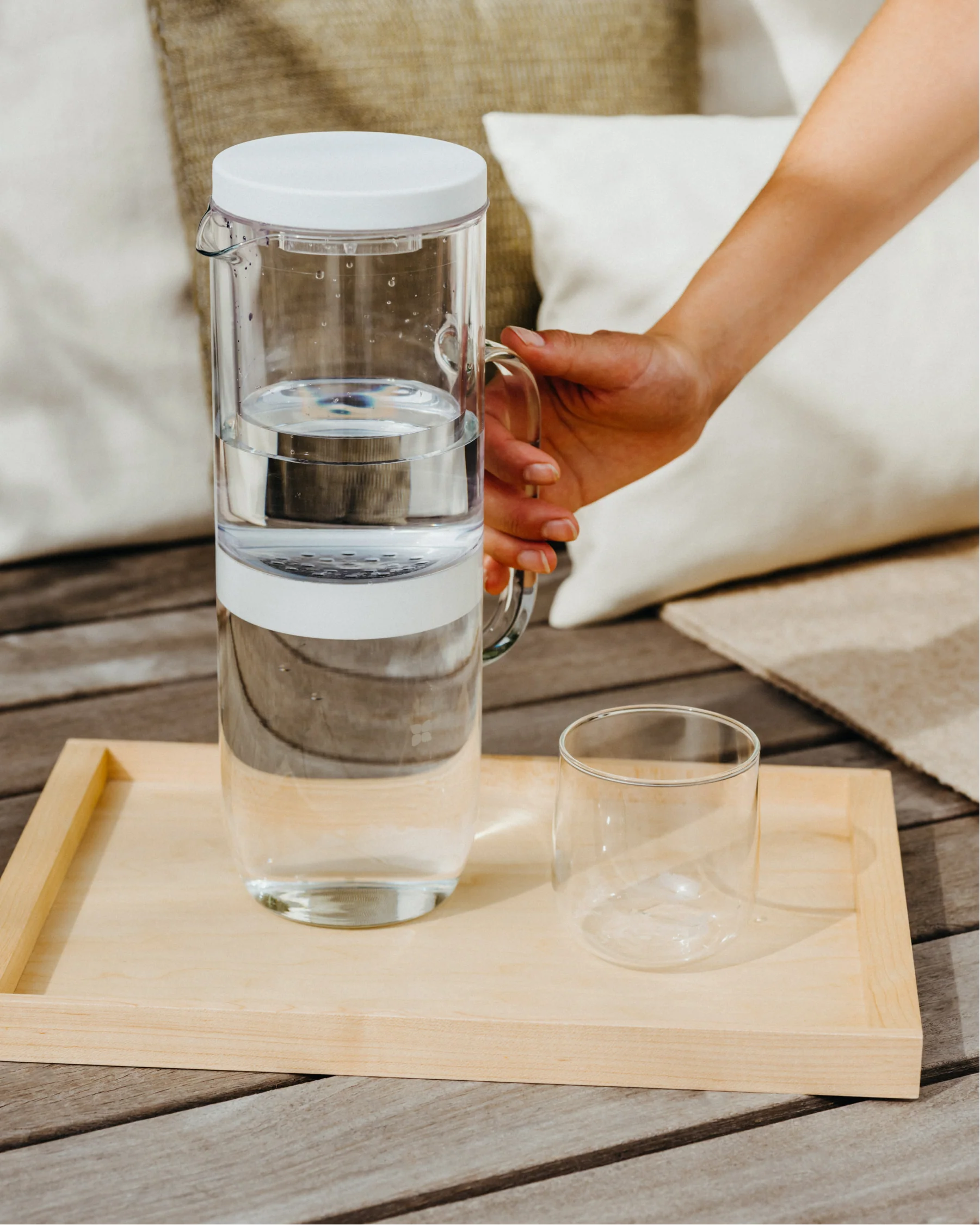 LUCY® Filter Carafe - Image 4